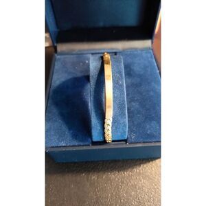 Two antique Avon gold tone bracelets both in good condition